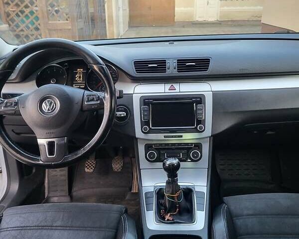 Серый Фольксваген CC / Passat CC, объемом двигателя 1.8 л и пробегом 260 тыс. км за 7300 $, фото 3 на Automoto.ua