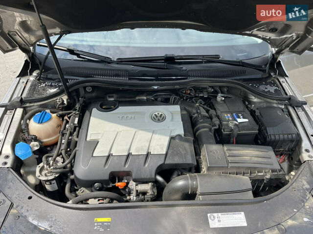 Серый Фольксваген CC / Passat CC, объемом двигателя 1.97 л и пробегом 209 тыс. км за 9300 $, фото 19 на Automoto.ua