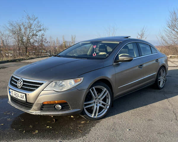 Серый Фольксваген CC / Passat CC, объемом двигателя 1.98 л и пробегом 290 тыс. км за 8700 $, фото 4 на Automoto.ua