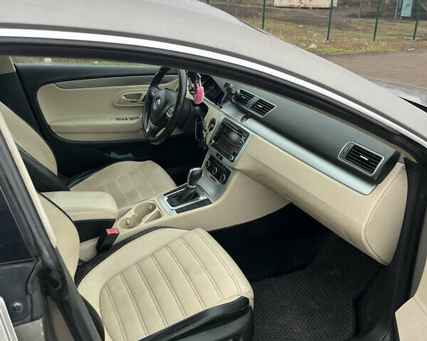 Серый Фольксваген CC / Passat CC, объемом двигателя 1.98 л и пробегом 290 тыс. км за 8700 $, фото 13 на Automoto.ua