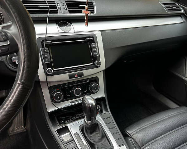 Серый Фольксваген CC / Passat CC, объемом двигателя 1.98 л и пробегом 237 тыс. км за 8100 $, фото 13 на Automoto.ua
