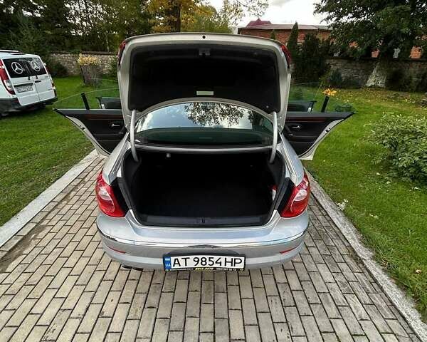Фольксваген CC / Passat CC 2010 у Косове на Automoto.ua Сірий Фольксваген CC / Passat CC, об'ємом двигуна 1.98 л та пробігом 184 тис. км за 8500 $, фото 24 на Automoto.ua