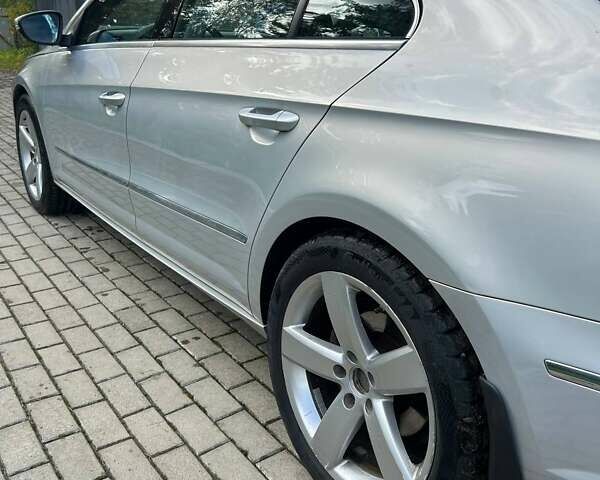 Фольксваген CC / Passat CC 2010 у Косове на Automoto.ua Сірий Фольксваген CC / Passat CC, об'ємом двигуна 1.98 л та пробігом 184 тис. км за 8500 $, фото 5 на Automoto.ua