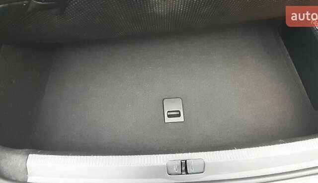 Серый Фольксваген CC / Passat CC, объемом двигателя 1.8 л и пробегом 286 тыс. км за 8200 $, фото 12 на Automoto.ua