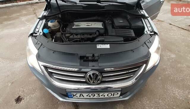 Серый Фольксваген CC / Passat CC, объемом двигателя 1.8 л и пробегом 286 тыс. км за 8200 $, фото 30 на Automoto.ua