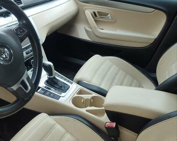 Сірий Фольксваген CC / Passat CC, об'ємом двигуна 1.98 л та пробігом 252 тис. км за 6500 $, фото 4 на Automoto.ua