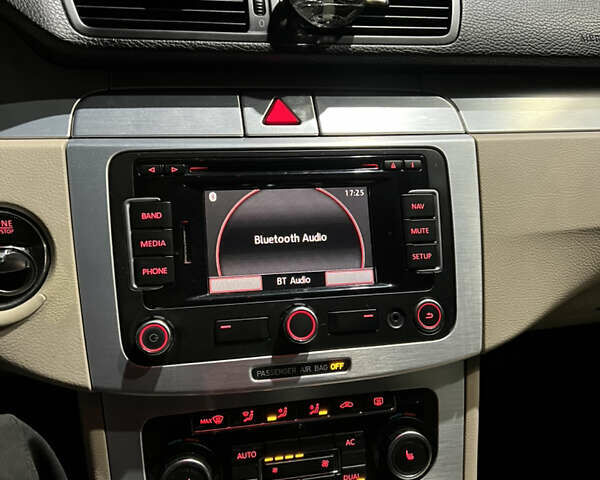 Серый Фольксваген CC / Passat CC, объемом двигателя 2 л и пробегом 220 тыс. км за 6950 $, фото 5 на Automoto.ua