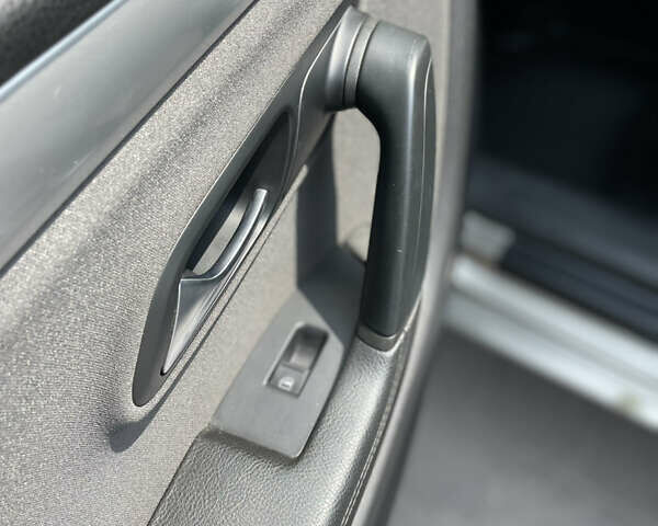Серый Фольксваген CC / Passat CC, объемом двигателя 1.97 л и пробегом 243 тыс. км за 10600 $, фото 21 на Automoto.ua