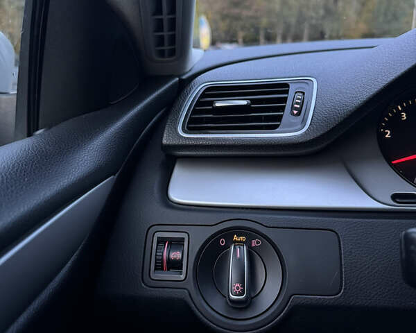 Серый Фольксваген CC / Passat CC, объемом двигателя 1.98 л и пробегом 195 тыс. км за 8400 $, фото 17 на Automoto.ua