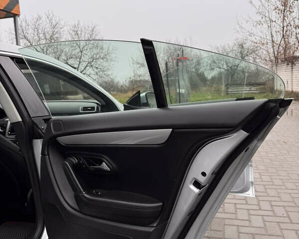Серый Фольксваген CC / Passat CC, объемом двигателя 1.98 л и пробегом 183 тыс. км за 9000 $, фото 13 на Automoto.ua
