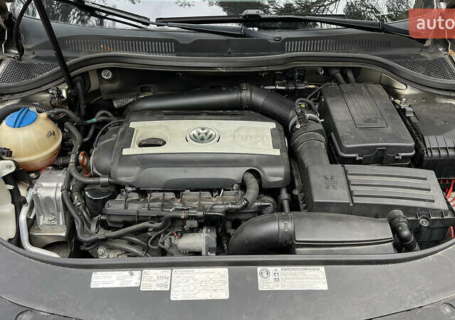 Сірий Фольксваген CC / Passat CC, об'ємом двигуна 1.98 л та пробігом 274 тис. км за 8900 $, фото 12 на Automoto.ua