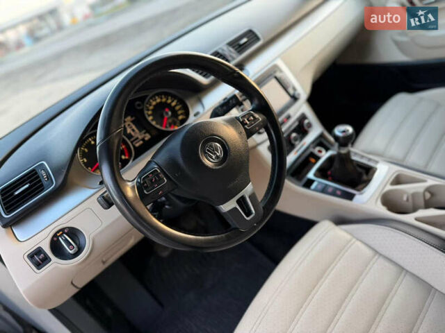 Серый Фольксваген CC / Passat CC, объемом двигателя 1.99 л и пробегом 195 тыс. км за 7700 $, фото 6 на Automoto.ua