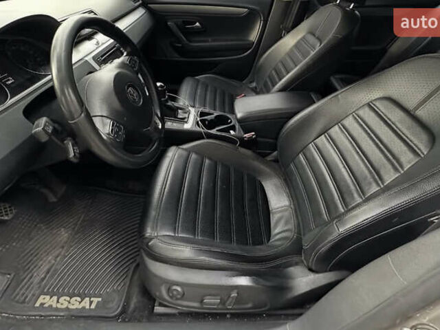 Серый Фольксваген CC / Passat CC, объемом двигателя 1.98 л и пробегом 269 тыс. км за 7000 $, фото 5 на Automoto.ua