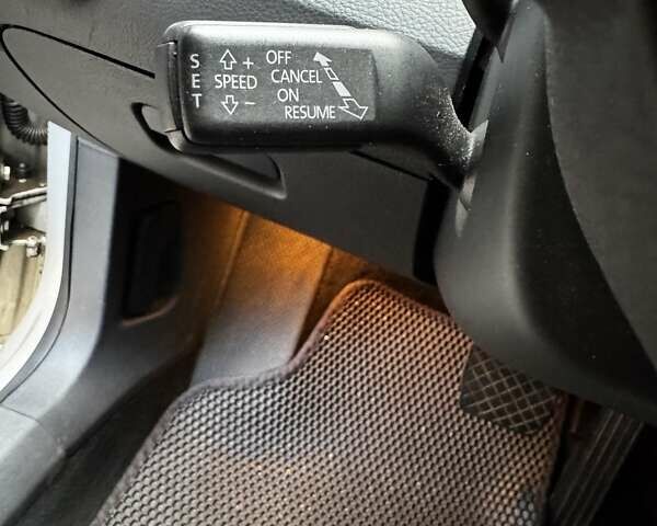 Сірий Фольксваген CC / Passat CC, об'ємом двигуна 1.98 л та пробігом 240 тис. км за 8300 $, фото 22 на Automoto.ua