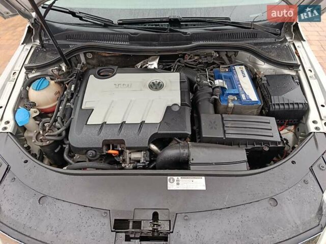 Серый Фольксваген CC / Passat CC, объемом двигателя 1.97 л и пробегом 229 тыс. км за 10300 $, фото 11 на Automoto.ua