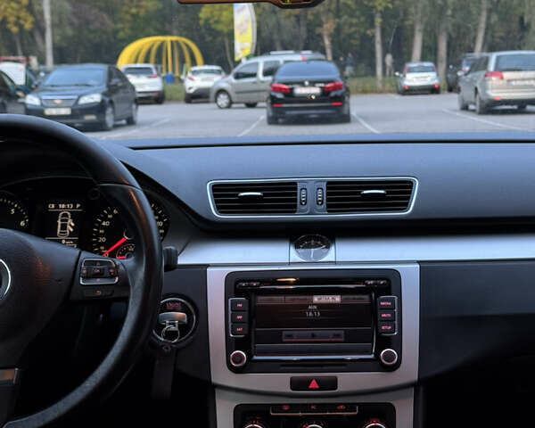 Серый Фольксваген CC / Passat CC, объемом двигателя 1.98 л и пробегом 195 тыс. км за 8400 $, фото 13 на Automoto.ua