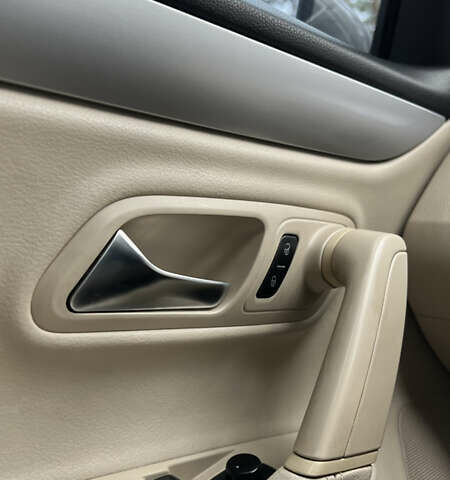 Сірий Фольксваген CC / Passat CC, об'ємом двигуна 1.98 л та пробігом 274 тис. км за 8900 $, фото 19 на Automoto.ua