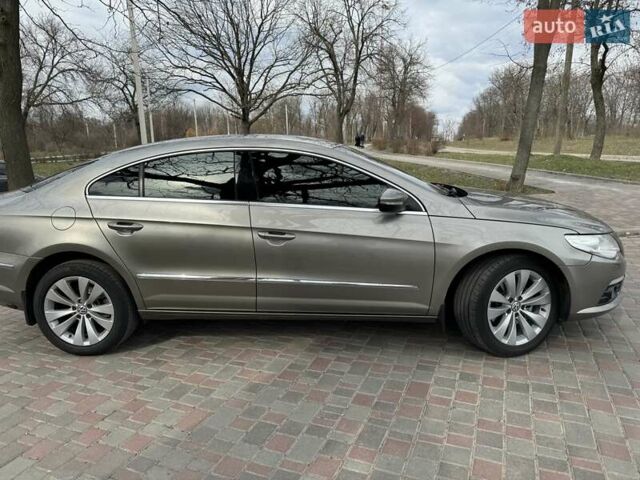 Серый Фольксваген CC / Passat CC, объемом двигателя 1.8 л и пробегом 181 тыс. км за 10200 $, фото 3 на Automoto.ua