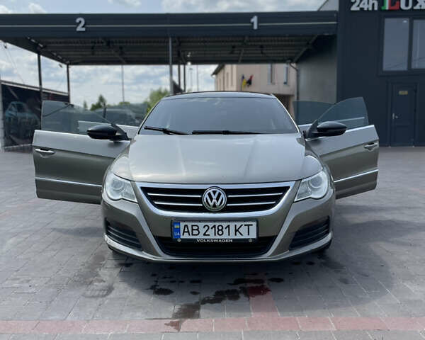 Серый Фольксваген CC / Passat CC, объемом двигателя 1.97 л и пробегом 243 тыс. км за 10600 $, фото 4 на Automoto.ua