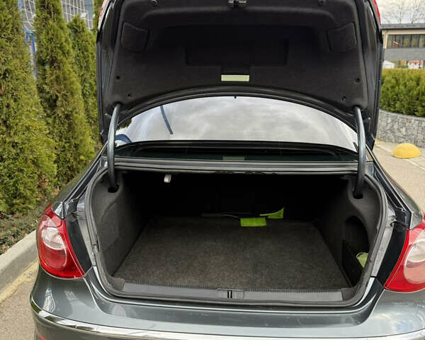 Сірий Фольксваген CC / Passat CC, об'ємом двигуна 1.98 л та пробігом 261 тис. км за 8300 $, фото 15 на Automoto.ua