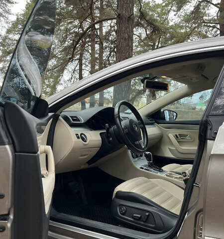Сірий Фольксваген CC / Passat CC, об'ємом двигуна 1.98 л та пробігом 274 тис. км за 8900 $, фото 23 на Automoto.ua