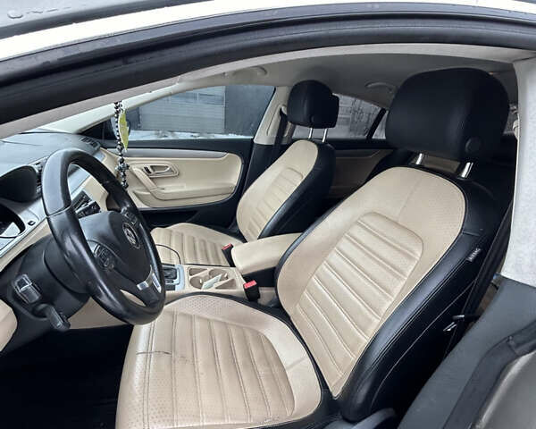 Сірий Фольксваген CC / Passat CC, об'ємом двигуна 1.98 л та пробігом 227 тис. км за 10100 $, фото 13 на Automoto.ua