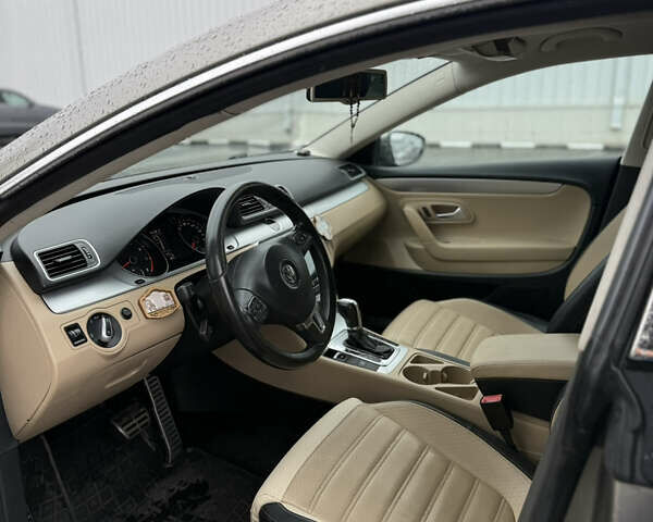 Серый Фольксваген CC / Passat CC, объемом двигателя 1.98 л и пробегом 200 тыс. км за 12000 $, фото 5 на Automoto.ua