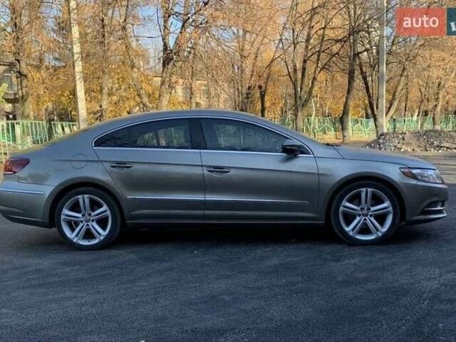 Серый Фольксваген CC / Passat CC, объемом двигателя 2 л и пробегом 220 тыс. км за 12000 $, фото 3 на Automoto.ua