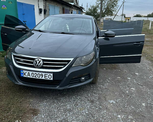 Сірий Фольксваген CC / Passat CC, об'ємом двигуна 1.98 л та пробігом 208 тис. км за 9000 $, фото 32 на Automoto.ua
