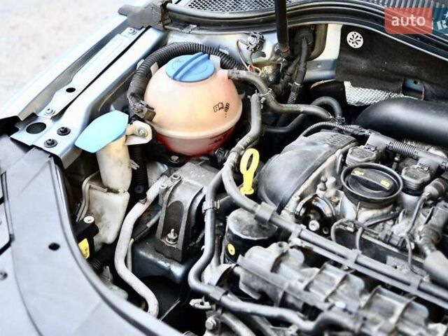 Серый Фольксваген CC / Passat CC, объемом двигателя 1.98 л и пробегом 226 тыс. км за 11500 $, фото 31 на Automoto.ua