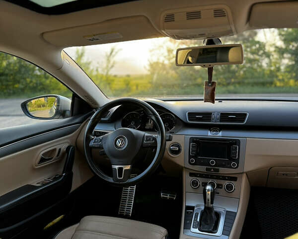 Серый Фольксваген CC / Passat CC, объемом двигателя 1.98 л и пробегом 166 тыс. км за 13500 $, фото 5 на Automoto.ua