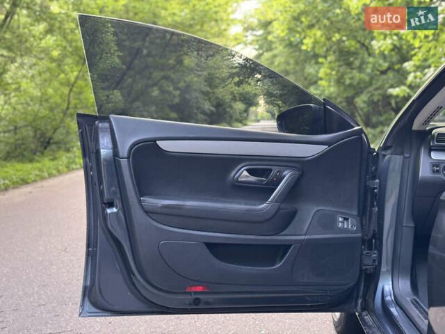 Серый Фольксваген CC / Passat CC, объемом двигателя 1.98 л и пробегом 170 тыс. км за 11700 $, фото 20 на Automoto.ua