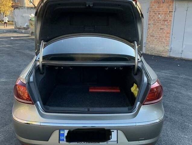 Серый Фольксваген CC / Passat CC, объемом двигателя 2 л и пробегом 220 тыс. км за 12000 $, фото 5 на Automoto.ua