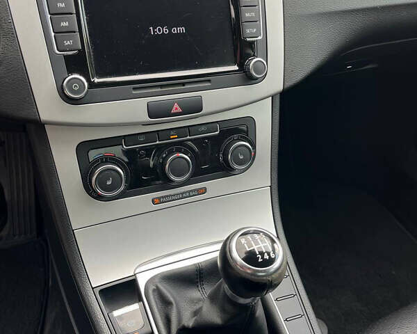 Серый Фольксваген CC / Passat CC, объемом двигателя 1.98 л и пробегом 227 тыс. км за 8100 $, фото 12 на Automoto.ua