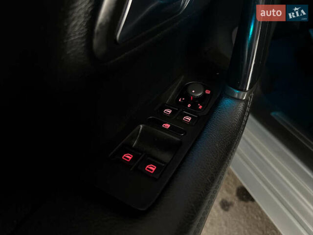 Сірий Фольксваген CC / Passat CC, об'ємом двигуна 1.98 л та пробігом 223 тис. км за 10350 $, фото 8 на Automoto.ua