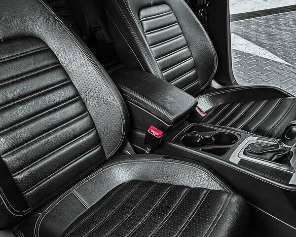 Серый Фольксваген CC / Passat CC, объемом двигателя 1.98 л и пробегом 105 тыс. км за 11300 $, фото 3 на Automoto.ua