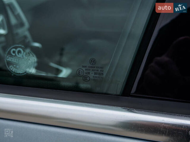Сірий Фольксваген CC / Passat CC, об'ємом двигуна 1.98 л та пробігом 131 тис. км за 10000 $, фото 15 на Automoto.ua