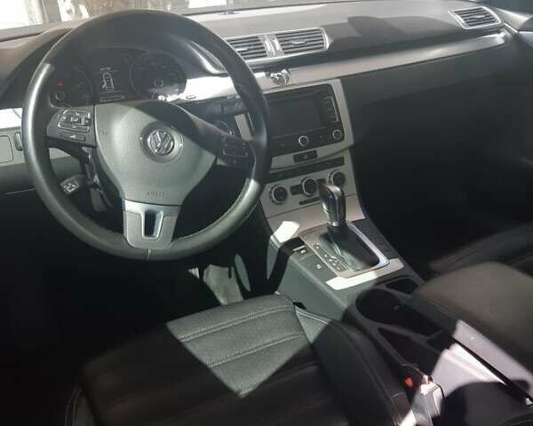 Серый Фольксваген CC / Passat CC, объемом двигателя 2 л и пробегом 200 тыс. км за 9900 $, фото 4 на Automoto.ua