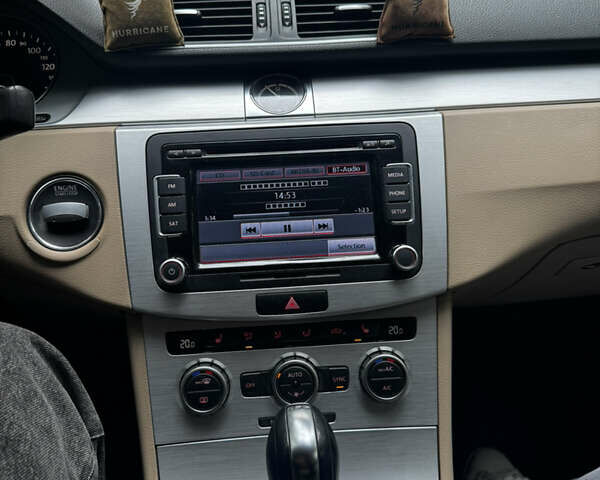 Серый Фольксваген CC / Passat CC, объемом двигателя 2 л и пробегом 177 тыс. км за 9500 $, фото 16 на Automoto.ua