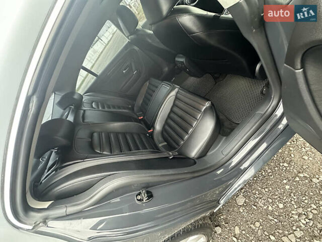 Сірий Фольксваген CC / Passat CC, об'ємом двигуна 1.98 л та пробігом 208 тис. км за 9000 $, фото 24 на Automoto.ua