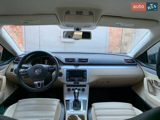 Серый Фольксваген CC / Passat CC, объемом двигателя 2 л и пробегом 220 тыс. км за 12000 $, фото 4 на Automoto.ua