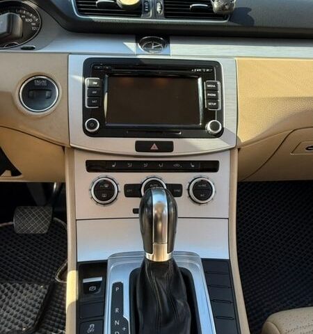 Сірий Фольксваген CC / Passat CC, об'ємом двигуна 2 л та пробігом 217 тис. км за 11000 $, фото 24 на Automoto.ua