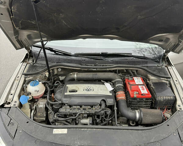 Серый Фольксваген CC / Passat CC, объемом двигателя 1.98 л и пробегом 200 тыс. км за 12000 $, фото 9 на Automoto.ua