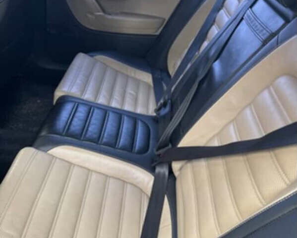Сірий Фольксваген CC / Passat CC, об'ємом двигуна 1.8 л та пробігом 190 тис. км за 10000 $, фото 4 на Automoto.ua