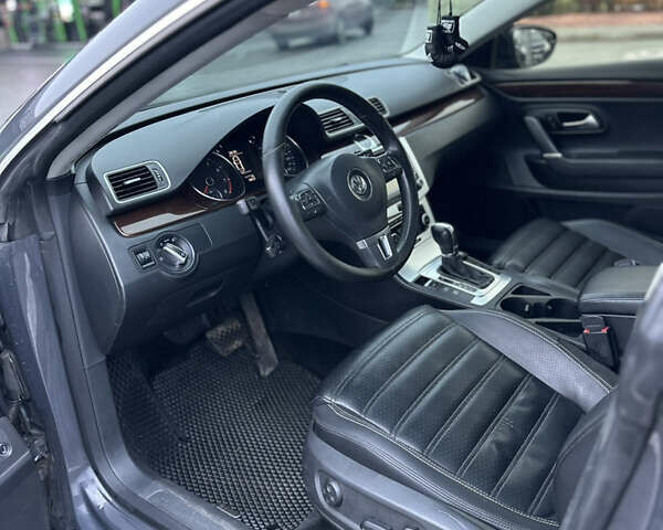 Серый Фольксваген CC / Passat CC, объемом двигателя 2 л и пробегом 278 тыс. км за 9499 $, фото 12 на Automoto.ua