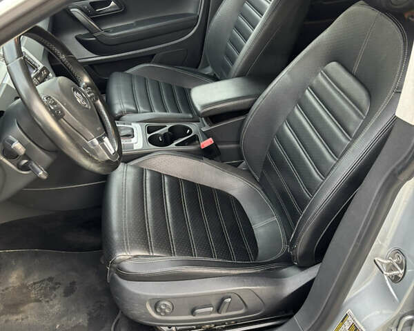 Сірий Фольксваген CC / Passat CC, об'ємом двигуна 1.98 л та пробігом 221 тис. км за 9900 $, фото 19 на Automoto.ua
