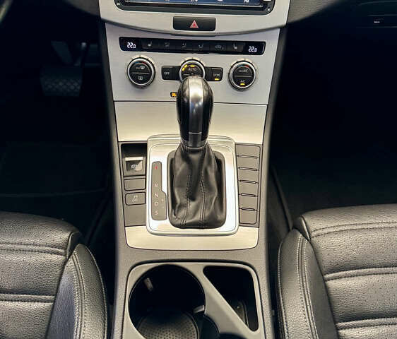 Сірий Фольксваген CC / Passat CC, об'ємом двигуна 1.98 л та пробігом 182 тис. км за 10500 $, фото 18 на Automoto.ua