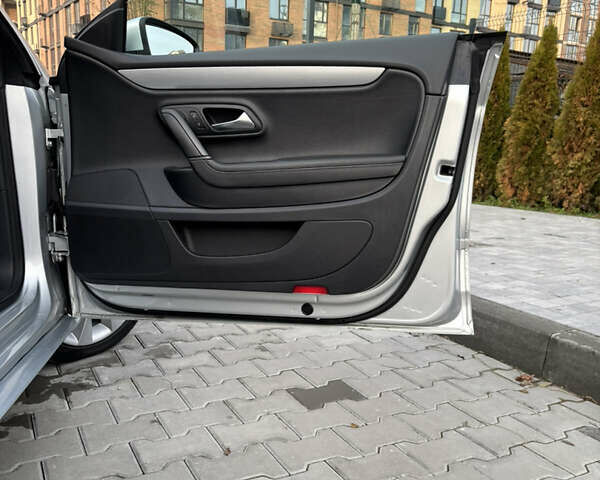 Сірий Фольксваген CC / Passat CC, об'ємом двигуна 1.98 л та пробігом 221 тис. км за 9900 $, фото 10 на Automoto.ua