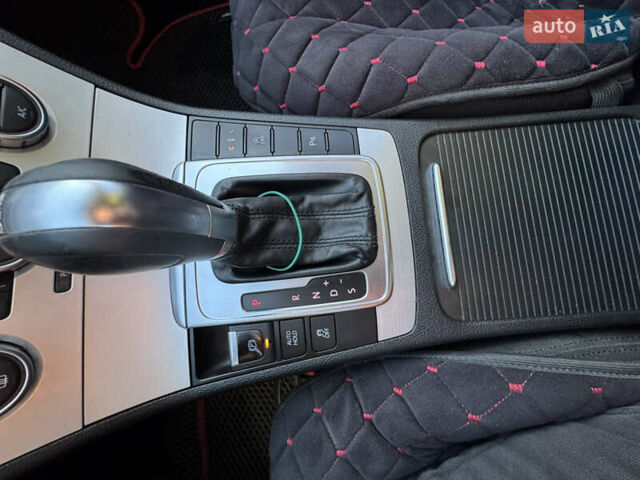 Фольксваген CC / Passat CC 2013 в Одессе на Automoto.ua Серый Фольксваген CC / Passat CC, объемом двигателя 1.97 л и пробегом 229 тыс. км за 14800 $, фото 12 на Automoto.ua