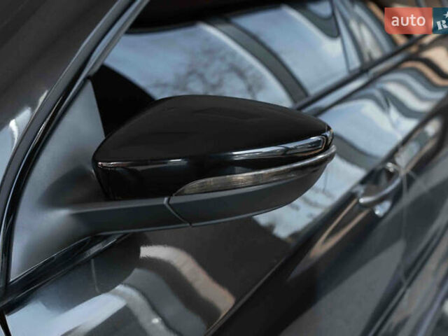 Серый Фольксваген CC / Passat CC, объемом двигателя 2 л и пробегом 190 тыс. км за 11600 $, фото 2 на Automoto.ua